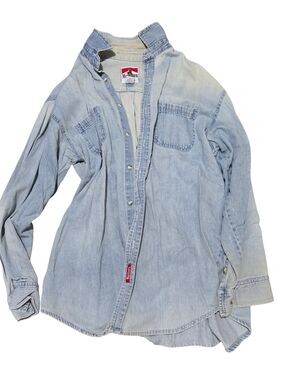 Vintage MARLBORO Denim Blue Jean Shirt *MADE IN USA* Long Sleeve Button Mens XL